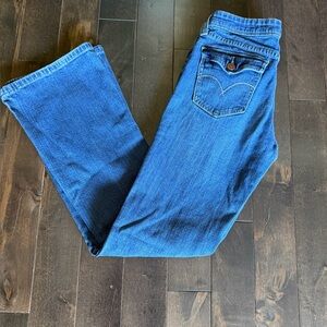 Levi’s Demi Curve Bootcut Jeans Medium Wash Stretch Denim Size 7M